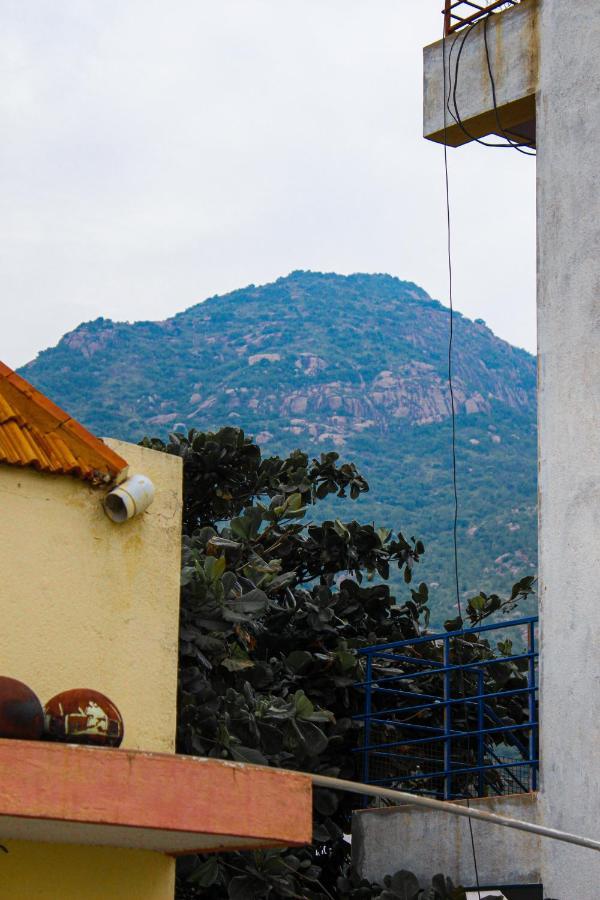 Dwaraka Home Stay Tiruvannamalai Bagian luar foto